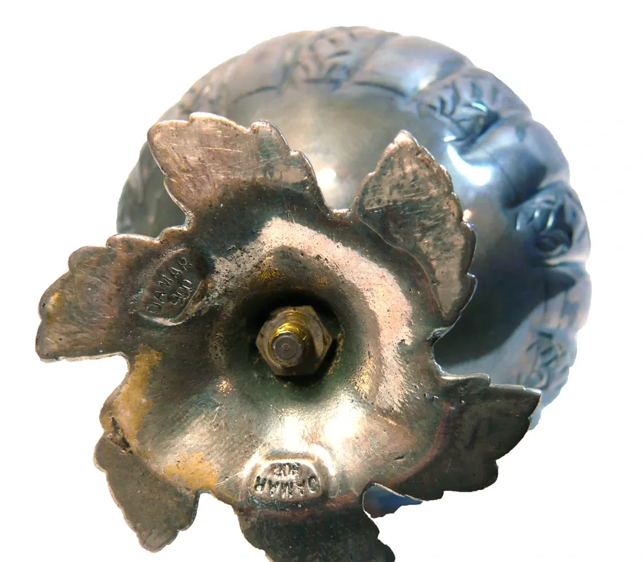 Porta Profumi in Argento v2.webp