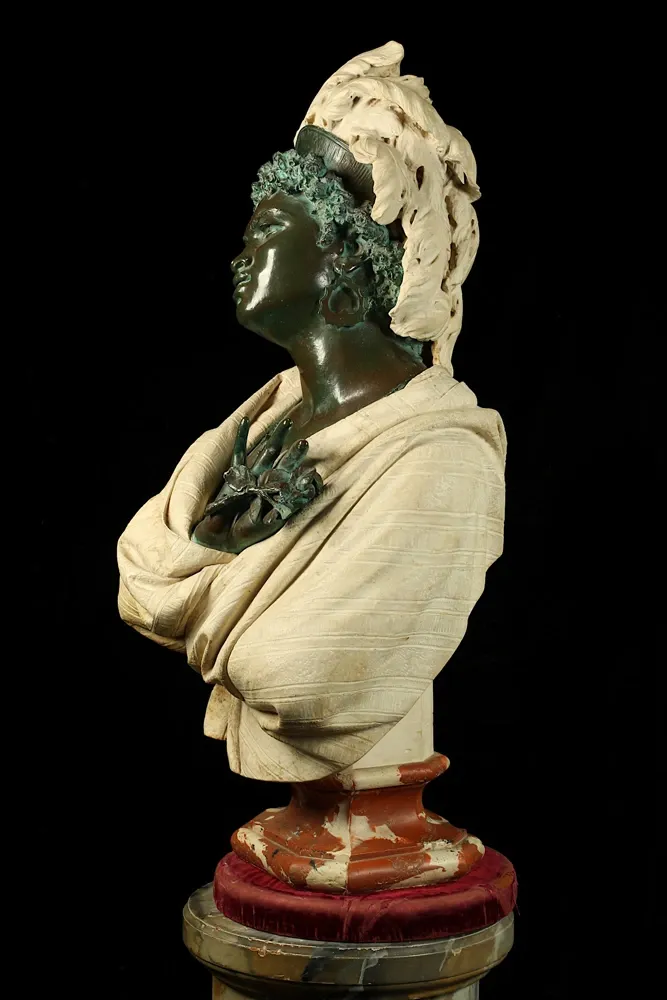 Busto di Donna su colonna 6.webp