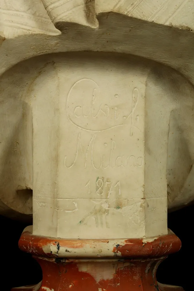 Busto di Donna su colonna 3.webp