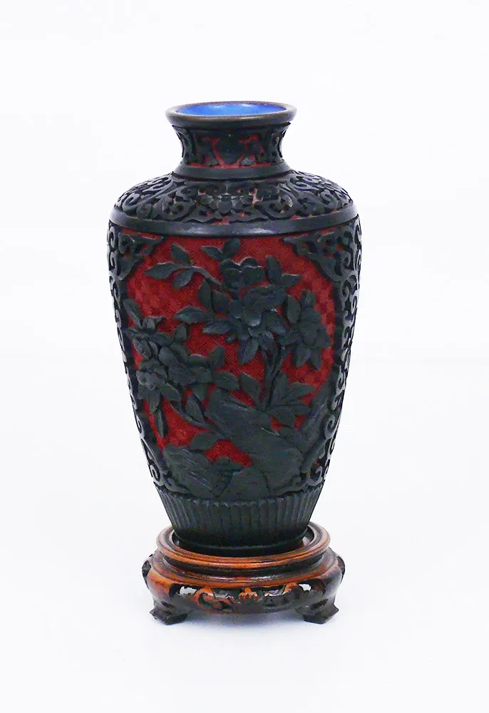 Vaso in lacca cinabro 3.webp