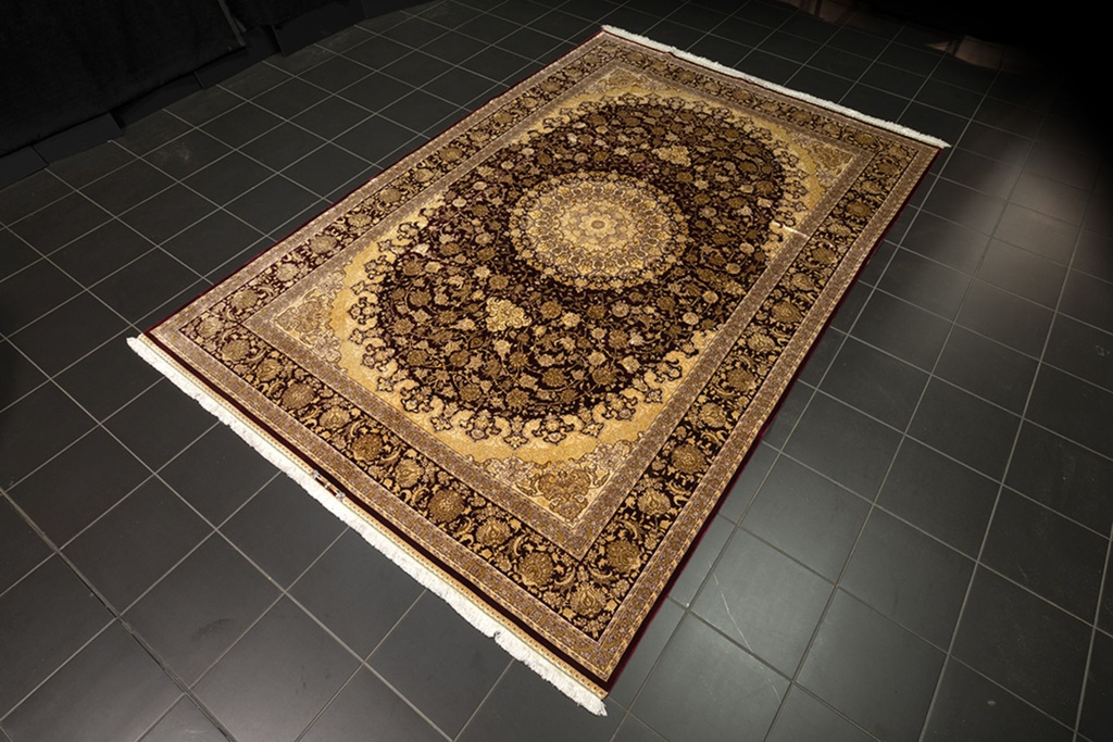 [AD/1006] Qum seta
