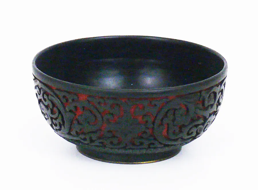 Ciotola in lacca cinabro