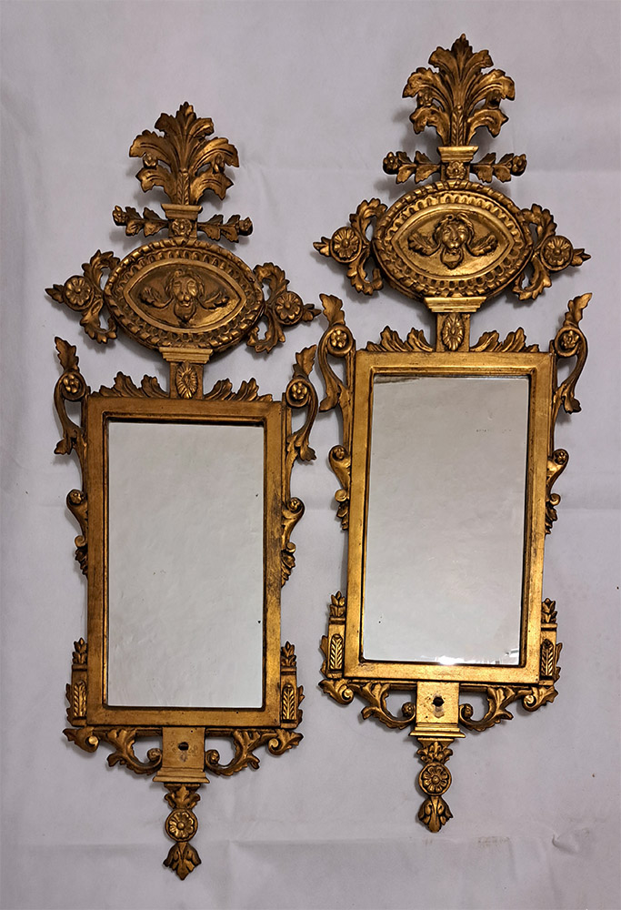 [CA1162] Coppia di piccole specchiere Spagna in legno dor.