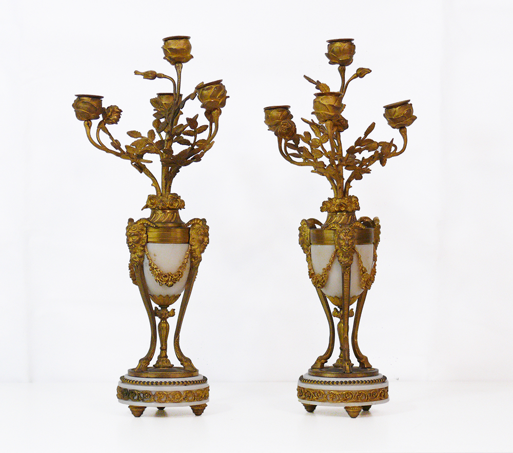 [CA1191] Coppia di candelabri in bronzo e marmo