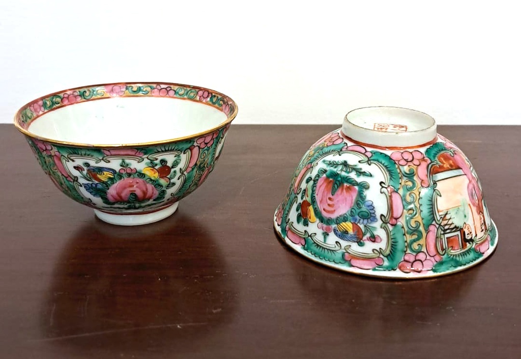 [CA1361] Coppia di piccole ciotole in porc. Policr.