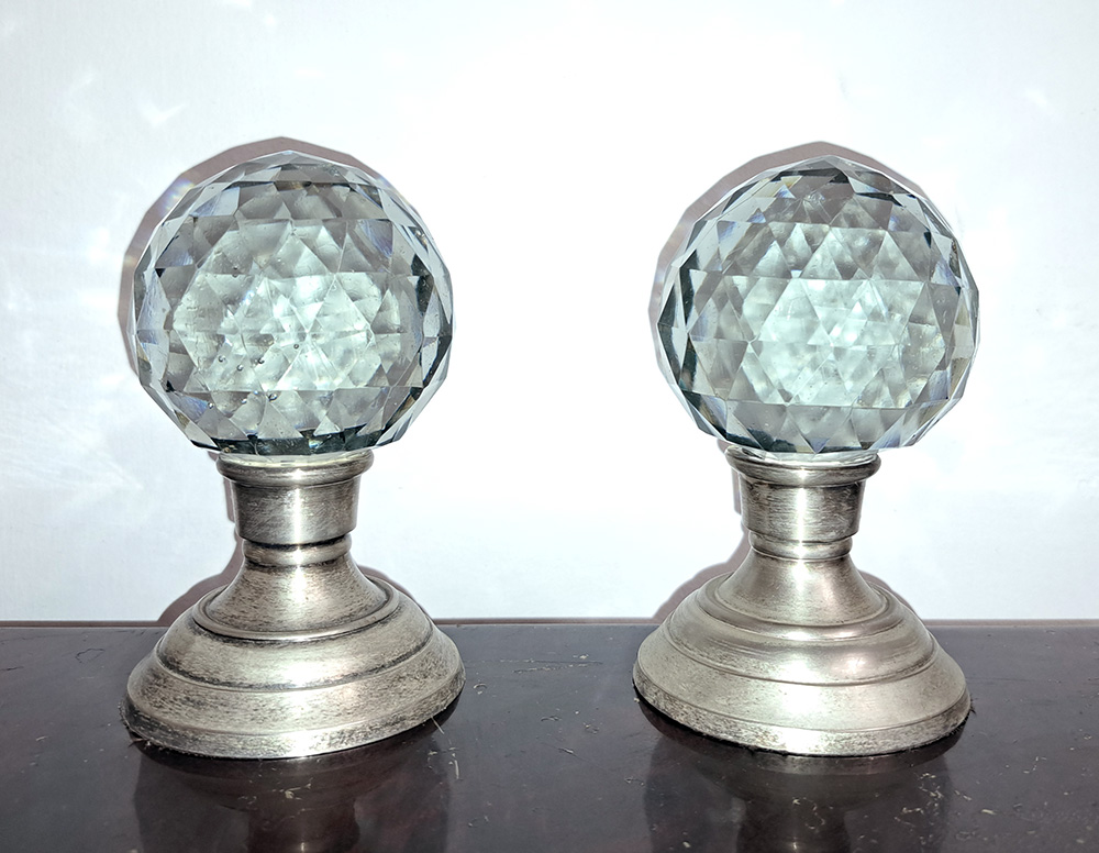Coppia di sfere in cristallo e Sheffield
