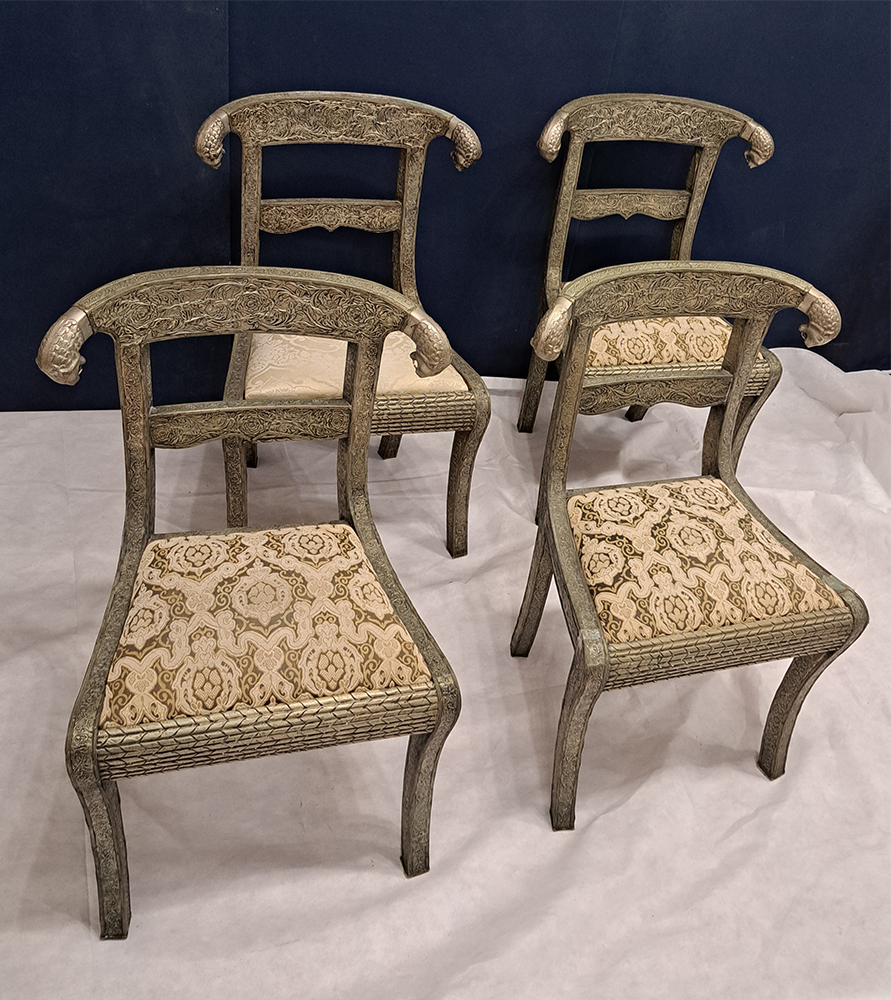 [Z1834] 4 sedie moresche rivestite in metallo sbalzato