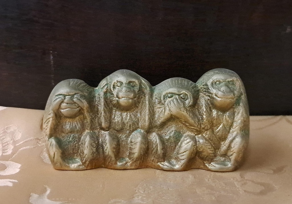 Fermacarte con 4 scimmie