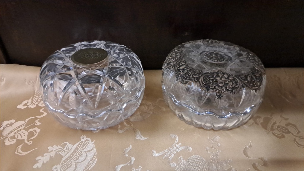 2 Contenitori in vetro