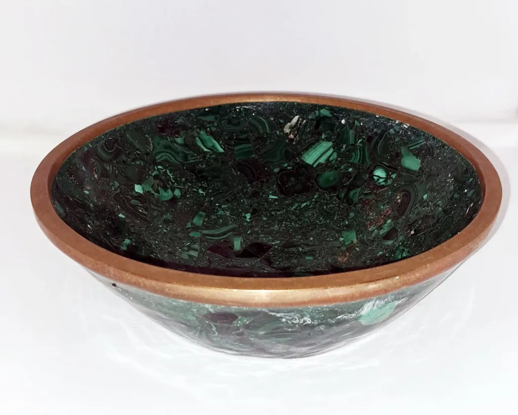 Ciotola in marmo verde alpi e bronzo