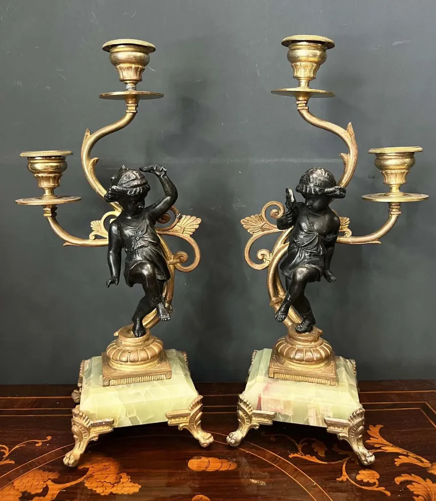 [ZG/1118] Coppia di candelabrini in bronzo