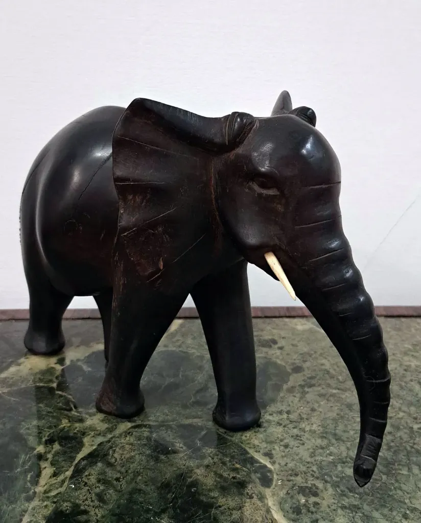 [CA/1565] Elefantino in legno