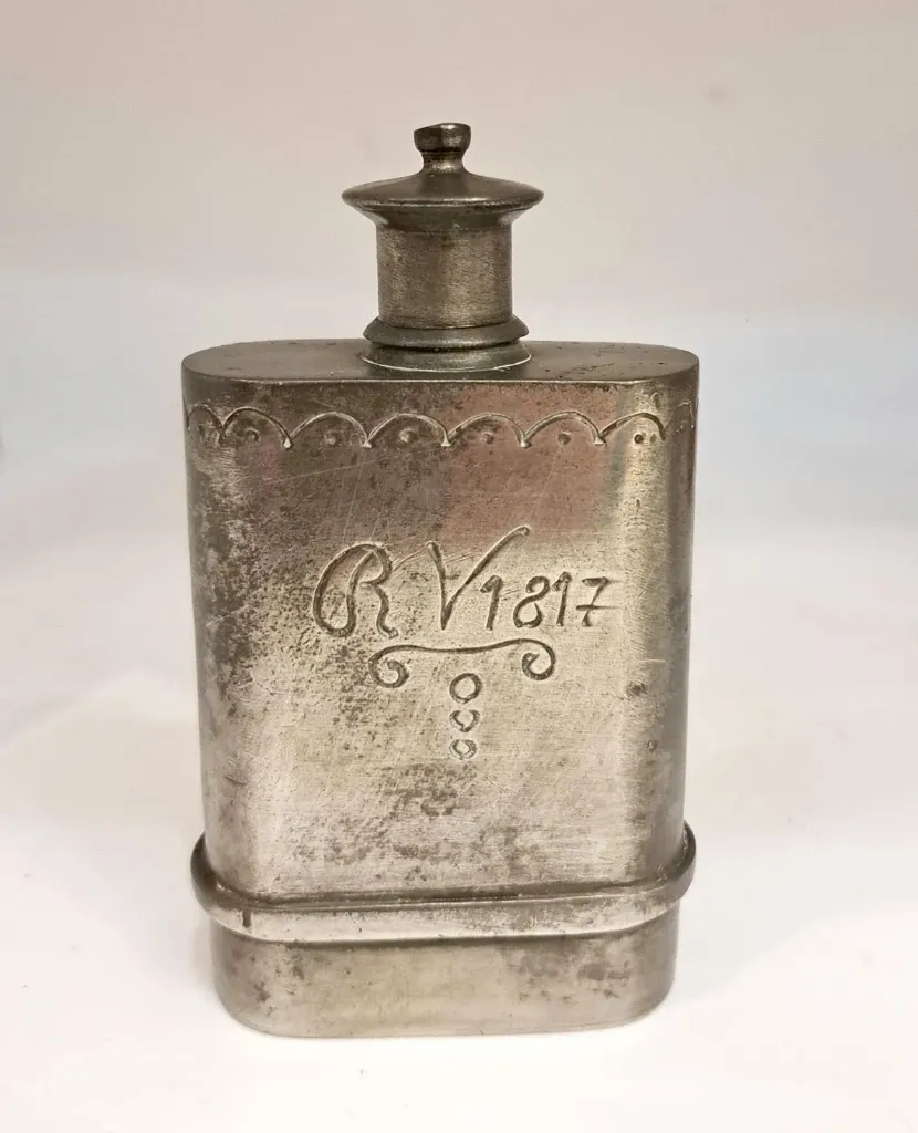 [CA/1568] Fiaschetta in peltro